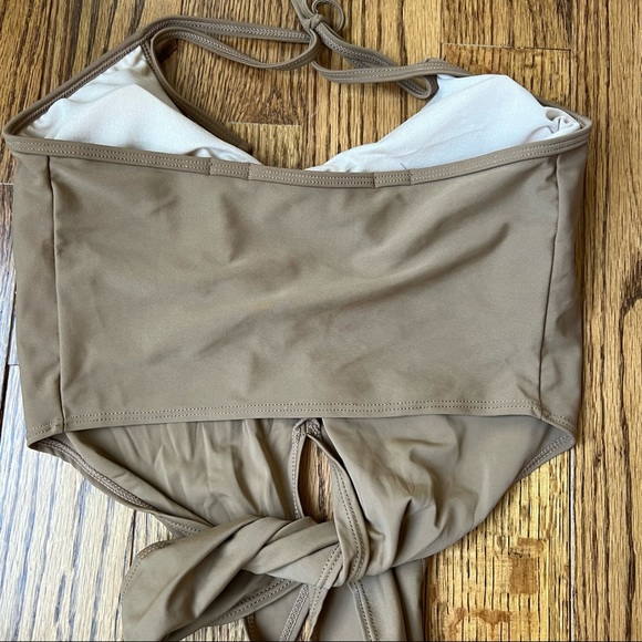 Kortni Jeane Swim Top - Picture 2 of 3